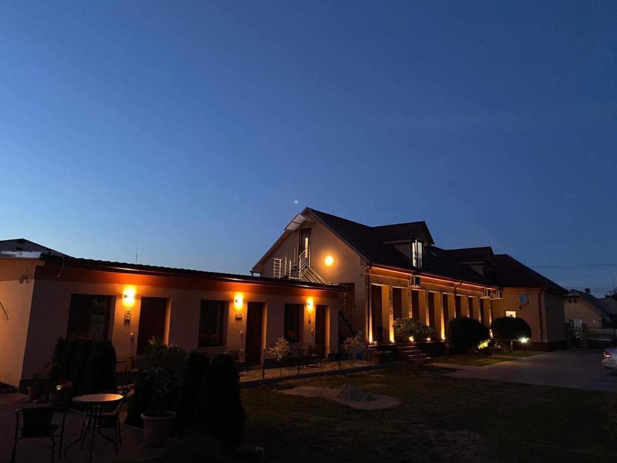 Vila Mária Rapovce Esterno foto